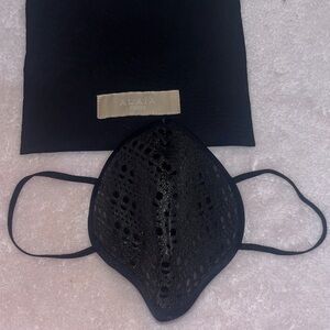 Alaia Elegant Black Lace Face Mask